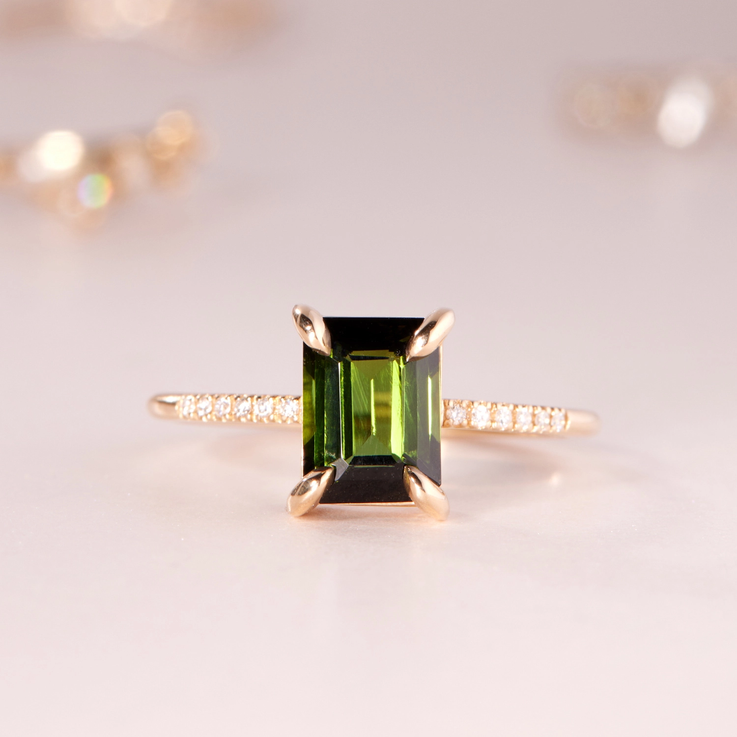 Catbird Jewelry - Pastille Tourmaline Solitaire Ring Supreme, Rind Green