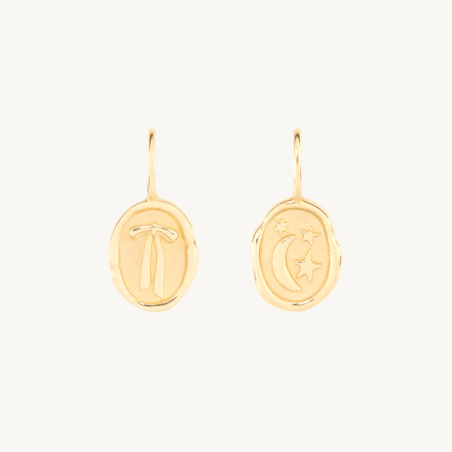 Laufey x Catbird - Laufey Wax Seal Charm, Yellow Gold