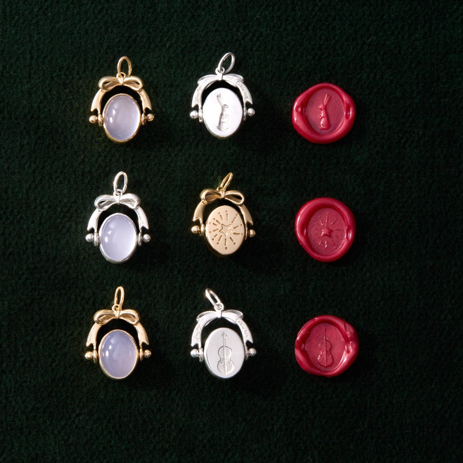 Laufey x Catbird - Aurora Skies Gold Wax Seal Charm