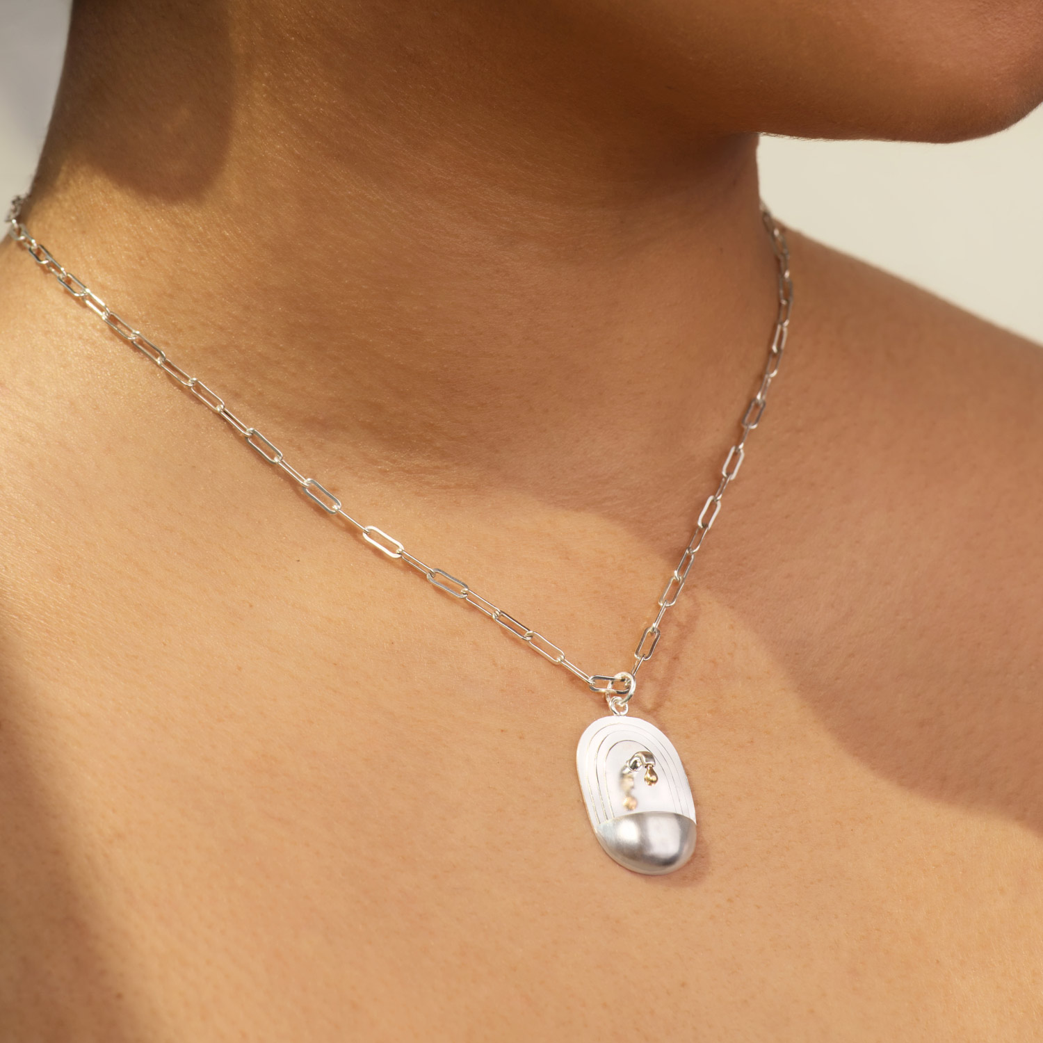 Palm Sunday - Single Well Fontanella Pendant