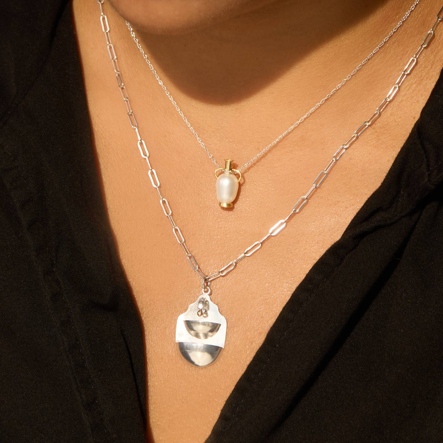 Palm Sunday - Double Well Fontanella Pendant
