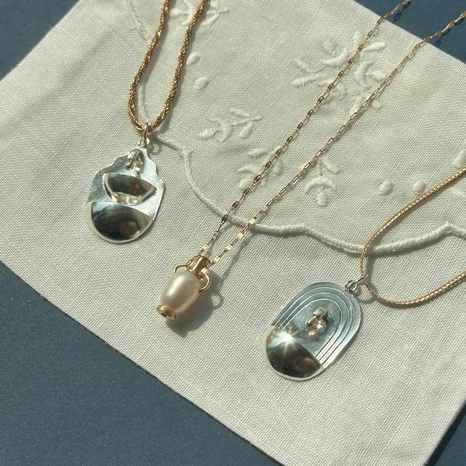 Palm Sunday - Footed Pearl Vessel Charm