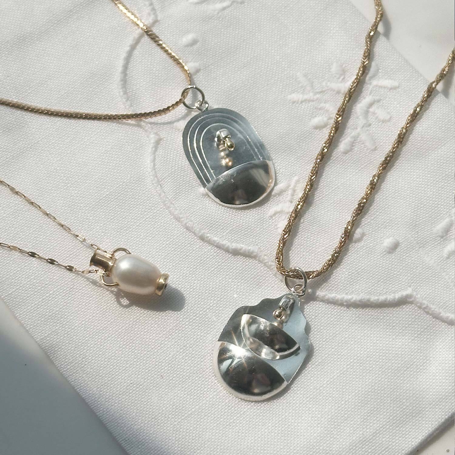 Palm Sunday - Footed Pearl Vessel Charm
